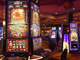 Poker နှင့် Roulette တိုက်ရိုက်ထုတ်လွှင့်မှု